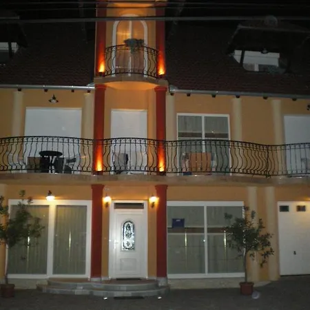 Mediterran-apartmanok-harkany